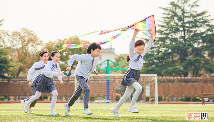 为什么有些的人耳朵可以动来动去为什么有的人耳朵可以动来动去