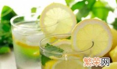 煮柠檬水的正确方法 用多少度的水煮成柠檬水