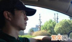 男生车里拍照技巧 在车里男生怎么拍照好看