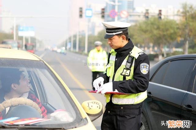 驾照的照片可以换吗 驾驶证照片太丑了可以换吗