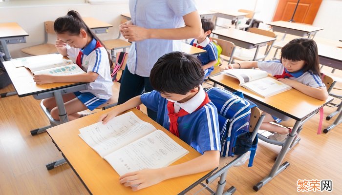 正常的小学上课时间表小学上课时间