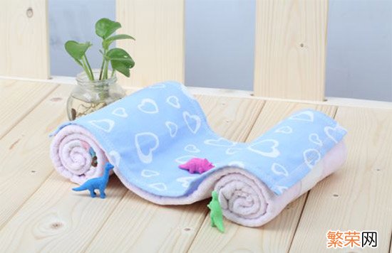 毛巾怎么叠枕头 毛巾自制婴儿定型枕头