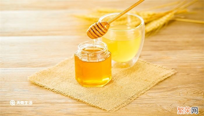 蜂蜜水的作用与功效 蜂蜜水作用与功效有哪些