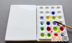水粉调色盘的使用方法 水粉的调色小教程