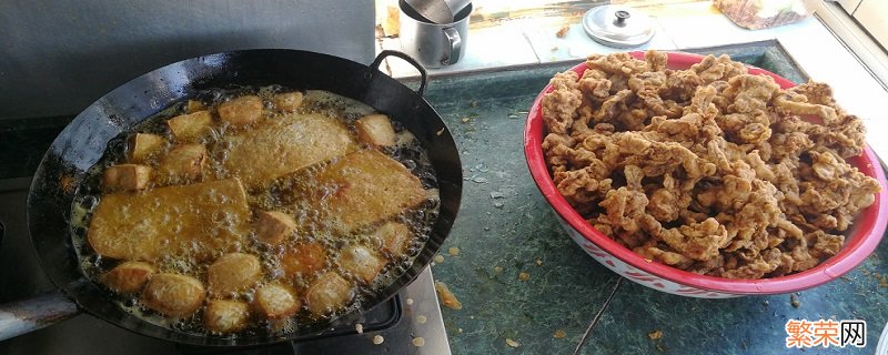 炸酥肉用什么粉 炸酥肉裹哪种粉