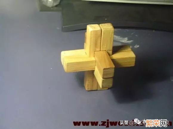 12根鲁班锁有哪几种 鲁班锁12根拼装步骤图