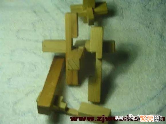 12根鲁班锁有哪几种 鲁班锁12根拼装步骤图