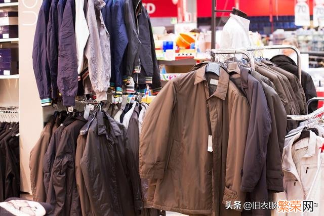 现在收旧衣服多少钱一斤 回收旧衣服一年赚多少钱