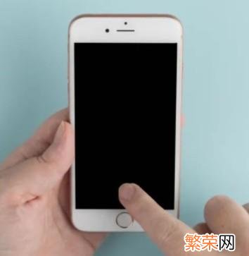 iPhone突然黑屏开不了机怎么办 iphone突然黑屏怎么办