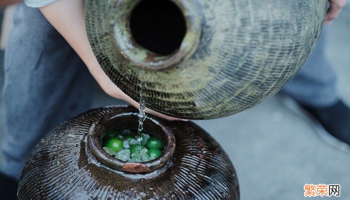 泡酒后青梅怎么处理 泡酒后的青梅能吃吗