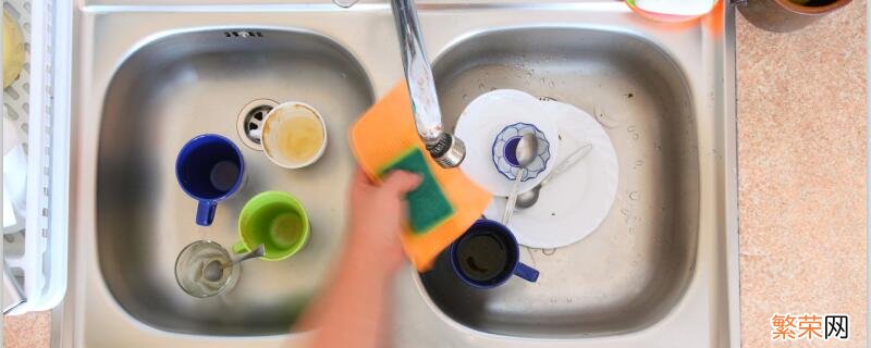 洗碗槽的污垢快速清洗小妙招 洗碗槽污垢该怎么清洗