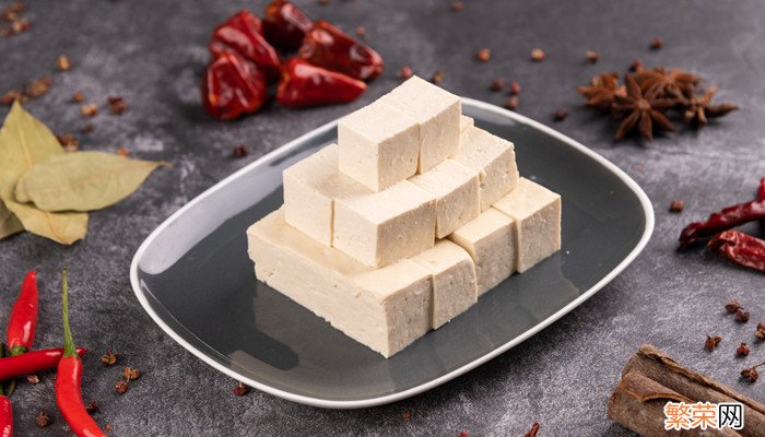 豆腐属于蛋白质还是碳水化合物? 豆腐是碳水化合物还是蛋白质