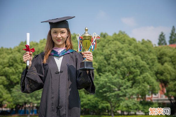 学硕与专硕的区别 学硕和专硕有什么不同