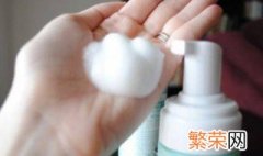 卸妆乳的正确使用方法 卸妆乳的正确使用方法是什么