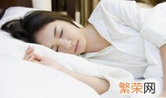 女人梦见给别人饭吃什么意思 女人梦见别人在吃饭是什么意思