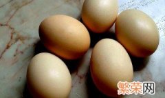 鸡蛋上粪便怎么处理 鸡蛋上粪便的处理方法