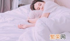 蚕丝衣服硬了怎么变软 蚕丝被硬了怎么变软