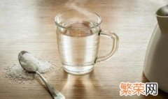 热水可以直接放在冰箱里冷冻吗 热水可以放冰箱冷冻吗