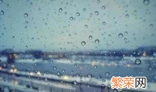 适合雨天发的简短句子 雨天发的简短句子有哪些