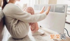 女人冬天夏天手脚冰凉是什么原因 夏天手脚冰凉是什么原因