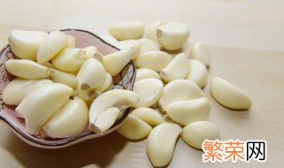 大蒜咋保存不发芽 怎样保存大蒜不发芽不坏