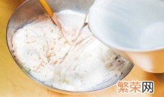 拉面是用冷水和面还是热水 拉面用什么水和面的温水还是热水