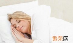 女人梦见陌生男人进自己房间什么意思