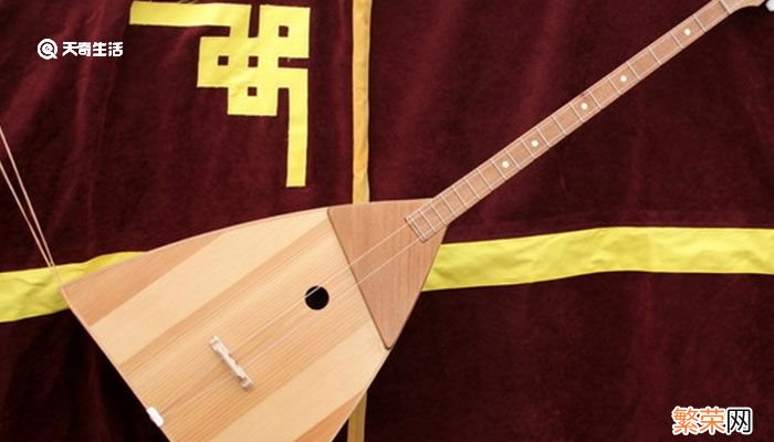 冬不拉是哪个民族的乐器 冬不拉这个乐器属于哪个民族