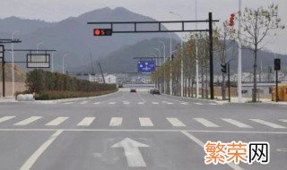 不是在路口压白实线怎么处罚 路口白实线可以压吗