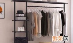 卧室挂衣服方法 可以用什么工具挂衣服