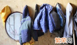 怎么洗羽绒服干净简单 怎样洗羽绒服简单又干净