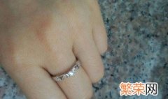 戒指中指代表什么意思 戴戒指有什么说法