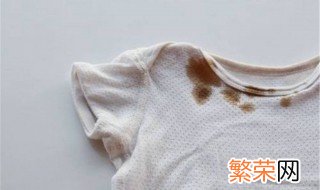 如何洗掉衣服上的油渍 衣服的油渍怎么去除小窍门