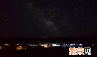 深夜为什么会在天空中出现轰鸣声 半夜天上有轰鸣的声音