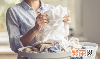 白衣服粘毛怎么解决方法 白衣服粘毛怎么解决