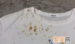 白色衣服上的陈旧油渍怎么去除小窍门 去除白色衣服上的陈旧油渍方法