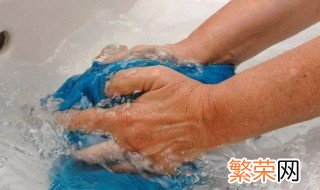洗内衣裤的步骤 洗内衣裤的步骤简述