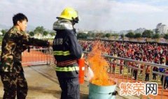 遇水燃烧物质起火时不能用什么扑灭 遇水燃烧物质起火时不能用什么扑灭?