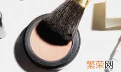 哪些化妆品不能带上飞机 飞机上不能带什么化妆品