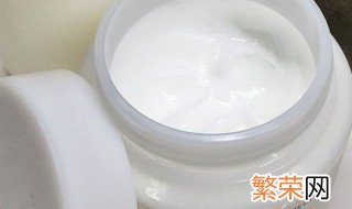 保湿霜和乳液的区别在哪里 保湿霜和乳液的区别