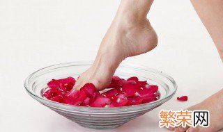 花椒和玫瑰花泡脚有啥作用 花椒和玫瑰花一起泡脚有什么作用