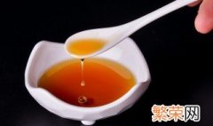 把生油和熟油倒在一起炒菜可以吗 生油和熟油能同时倒在一起炒菜吗