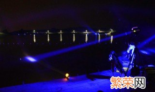 串钓夜钓翘嘴技巧 夜钓钓翘嘴的方法和技巧