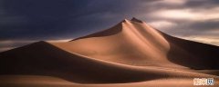巴丹吉林沙漠可以自驾进去吗 到巴丹吉林沙漠怎么玩