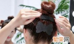 刘海在额头中间如何做发型 在家弄其实比你想的简单