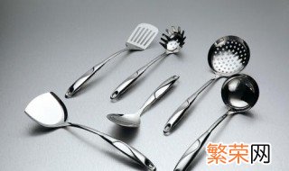 不锈钢餐具要怎么洗才洗干净 不锈钢餐具对人体有害吗