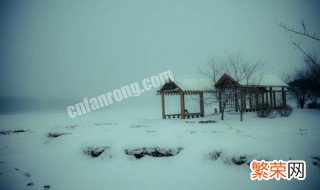 描写雪景发朋友圈的句子短句 描写雪景发朋友圈的句子