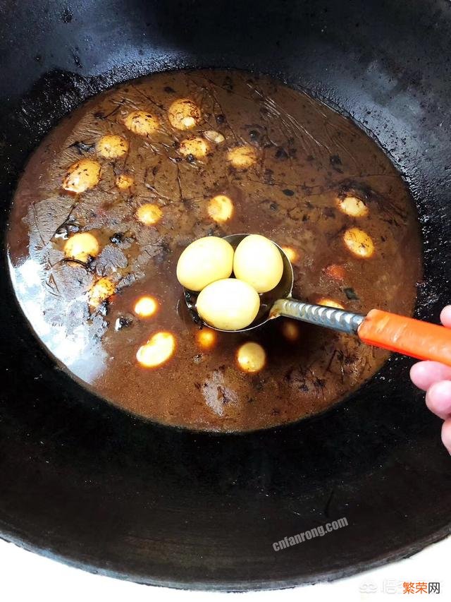 年夜饭的菜谱有哪些推荐？应该如何制作可口的年夜饭？