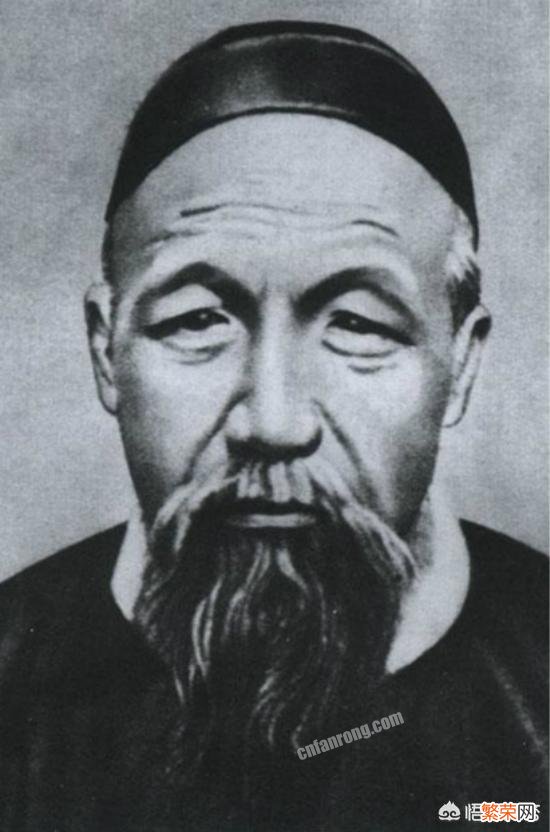 曾国藩、李鸿章、张之洞、左宗棠谁的官职最高?