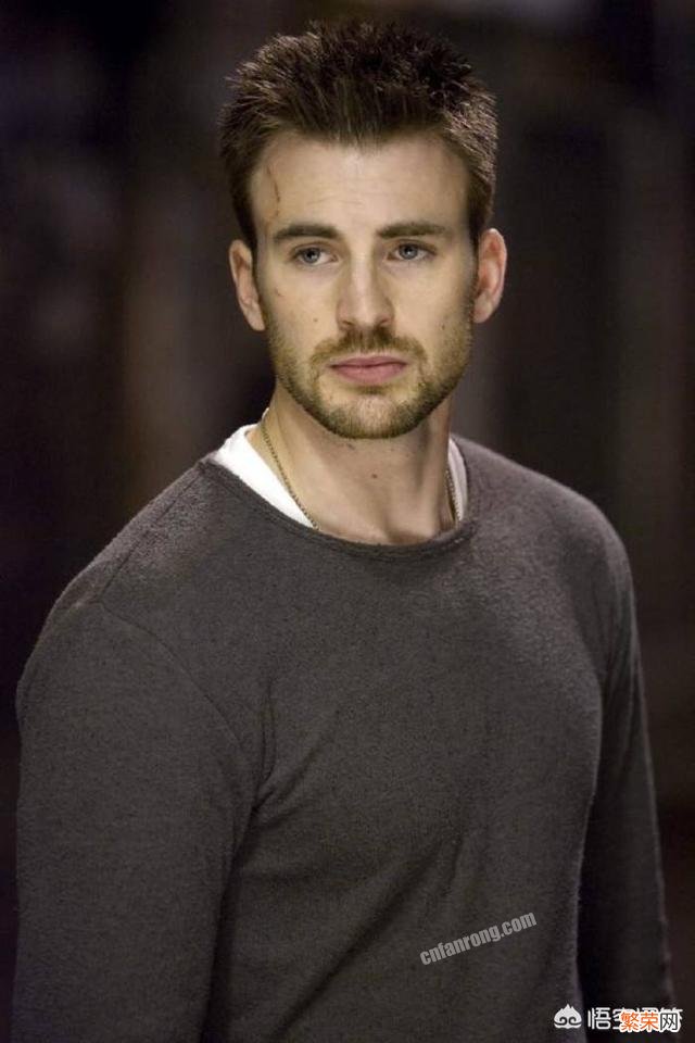 2018全球男士颜值榜单,西方的多为硬朗型,而亚洲的却是粉面如玉型,你怎么看？